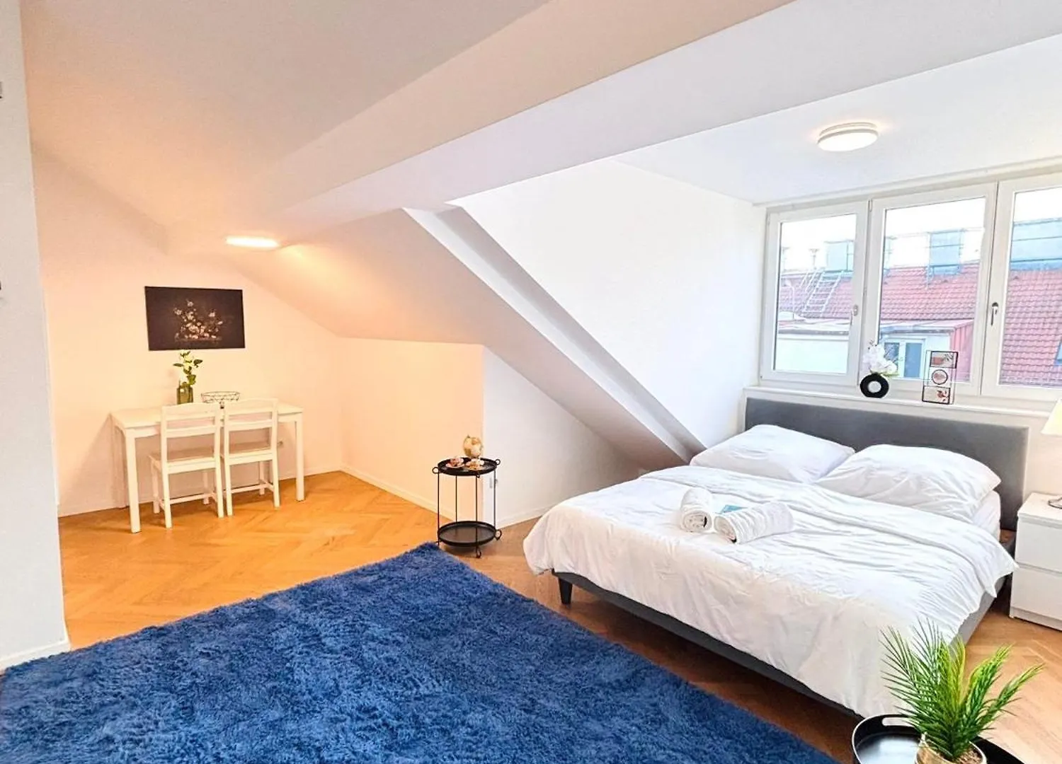 Simply Five Apartment ile iletişim
